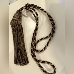 Curtain Tasseled Tieback with Twisted Cord